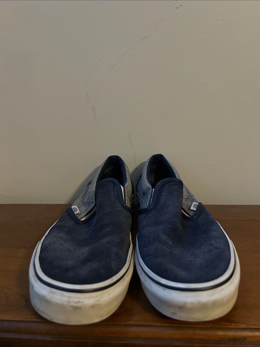 Vans Navy Suede & Gray Canvas Slip-On Sneakers Men’s 9.5 - Picture 2 of 5
